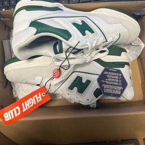 New balance 550s. Brand new